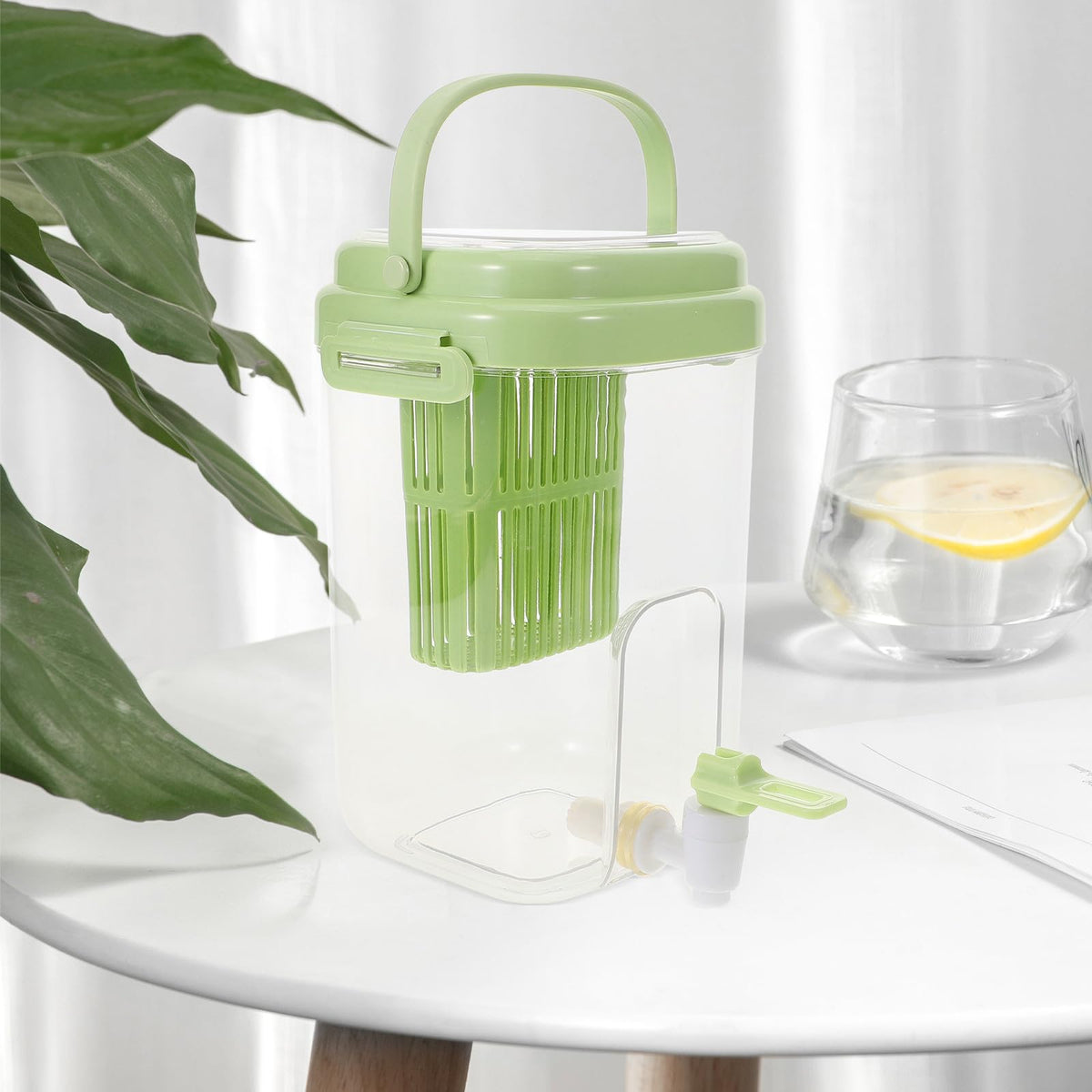 2l Fridge Water Jug with Faucet T5062