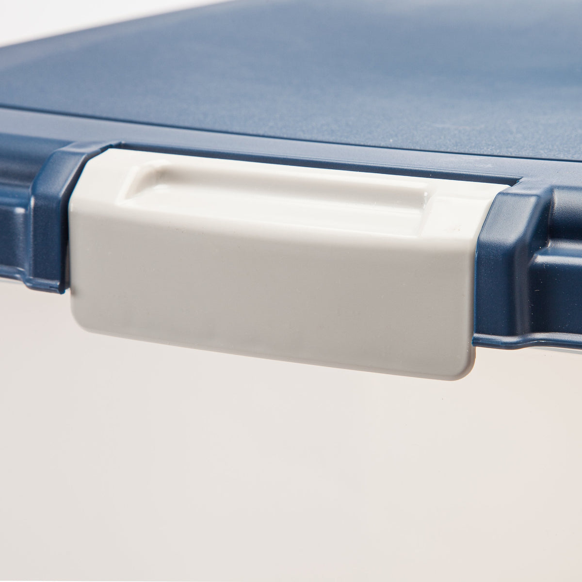 Dog Food Storage Container Up to 54 lbs Navy Pearl P253